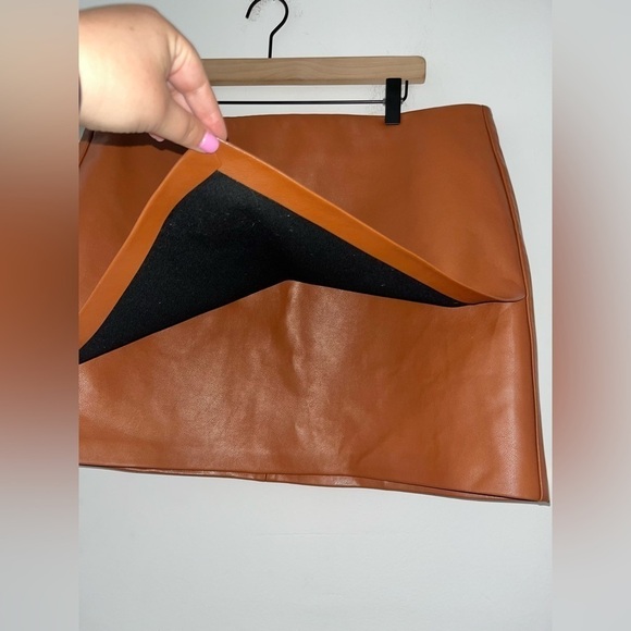LAST CHANCE BLANKNYC NWT Camel Brown Faux Leather Layered Mini Skirt Size 32 - Picture 7 of 11